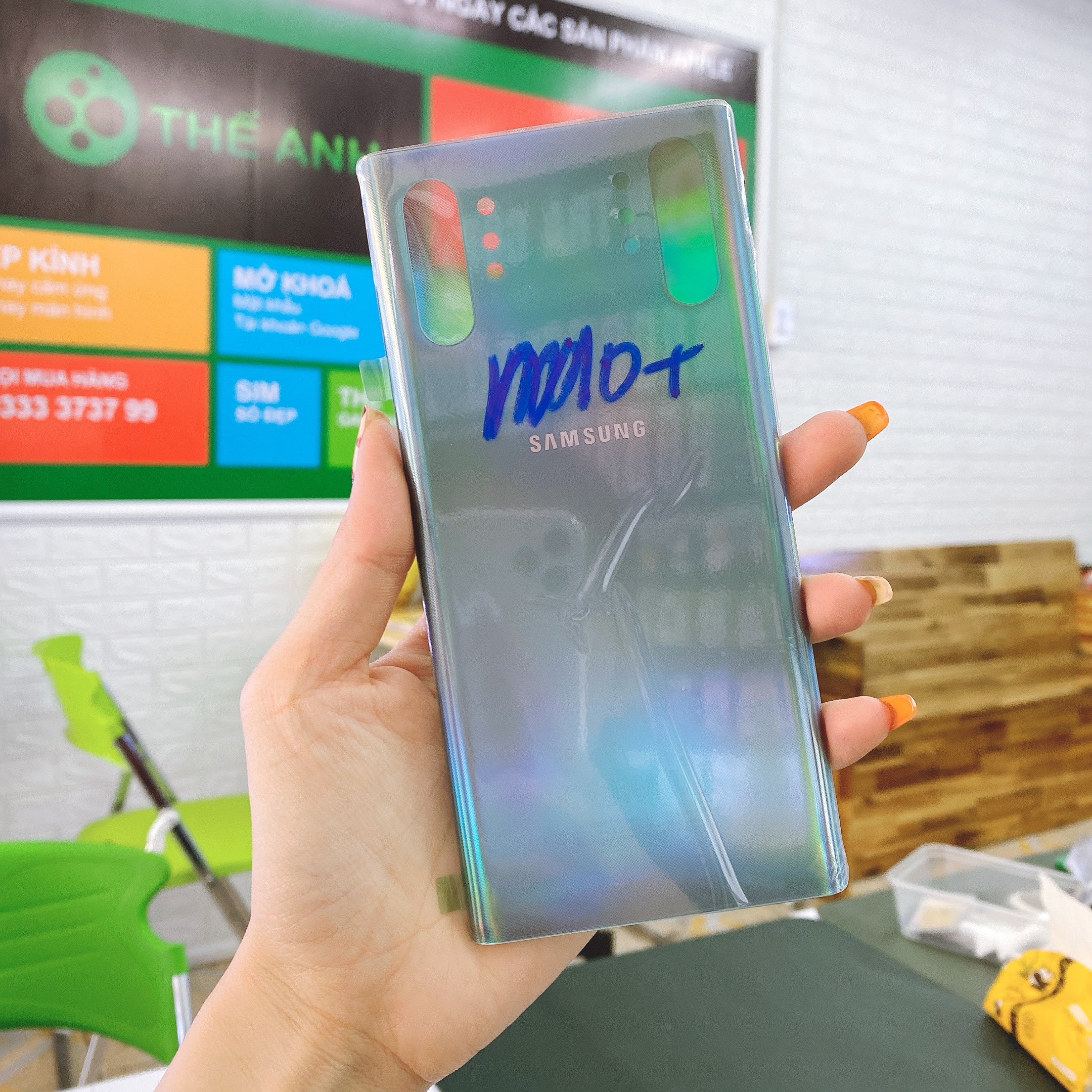 Nắp lưng samsung note 10 plus / note 10+ zin hãng , màu đẹp