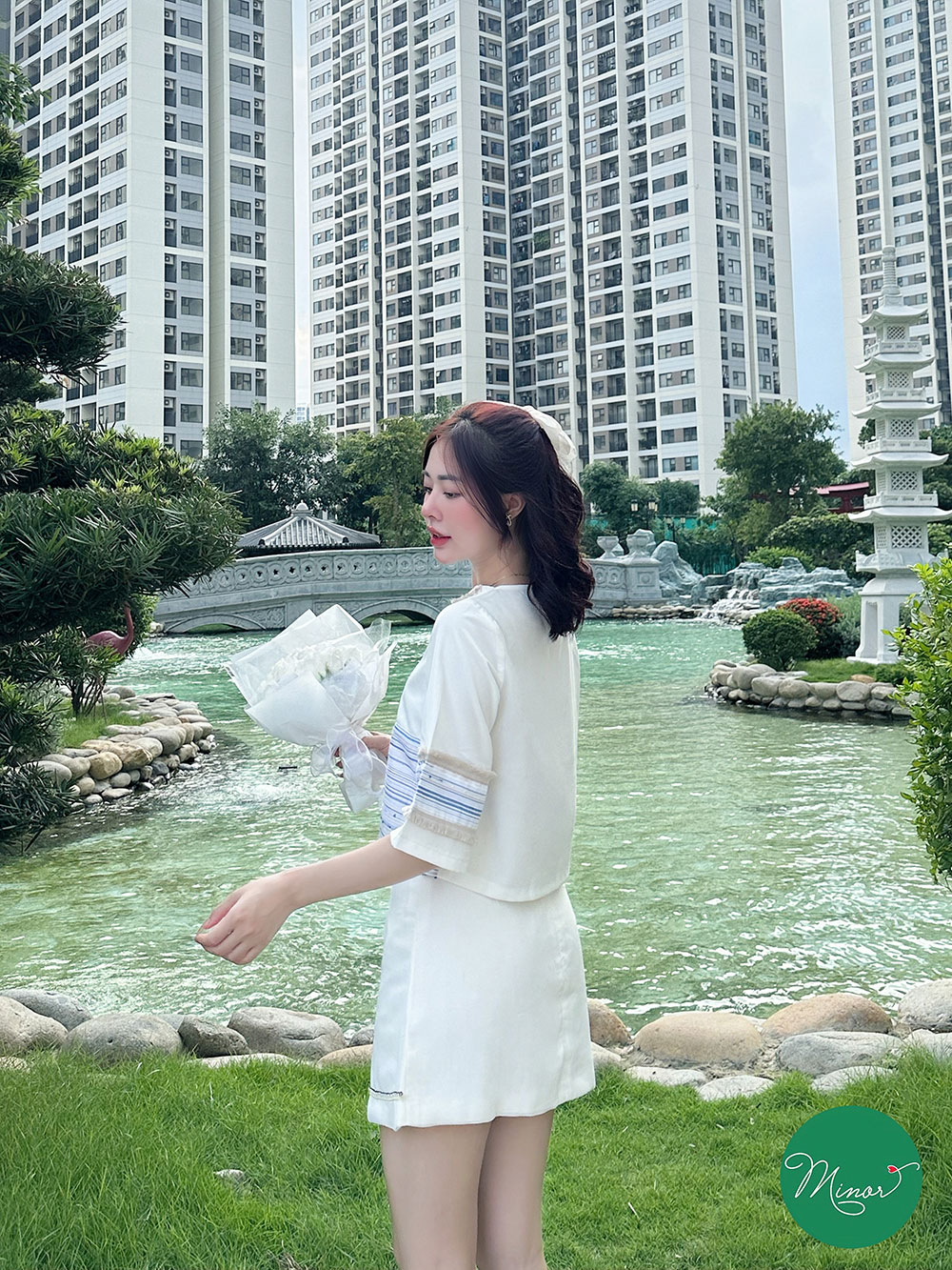 ÁO KIỂU PHỐI REN VIỀN CỔ [MINOR NAOMI]