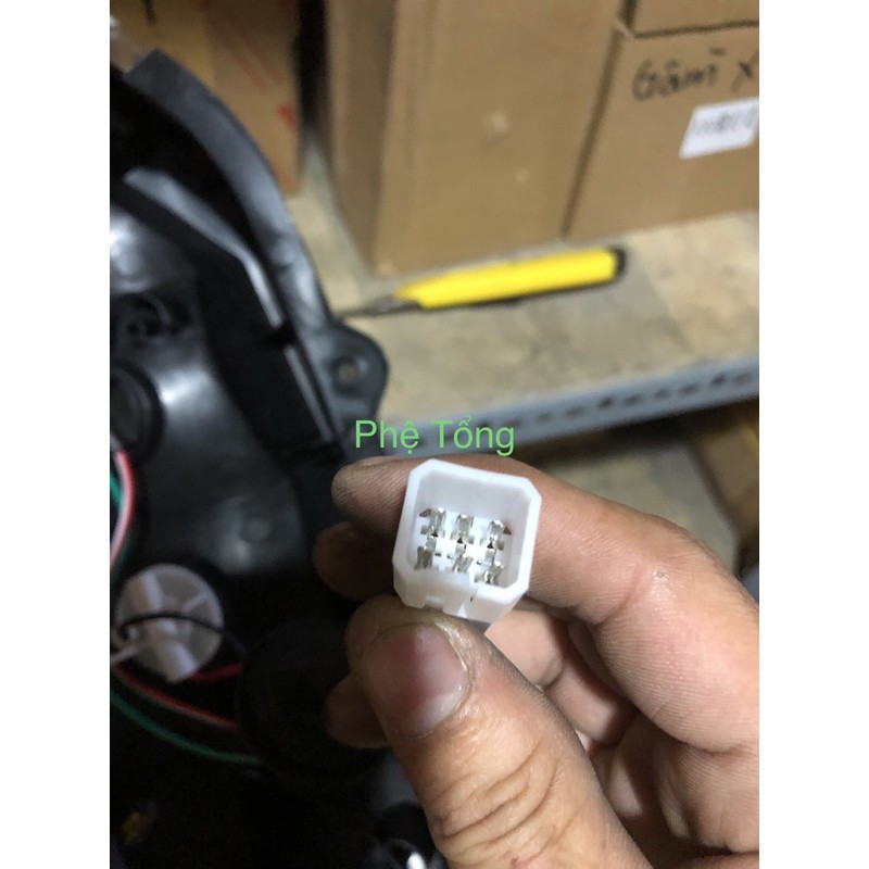 Đèn hậu kenbo 7 chỗ Bên Phụ ( Bên Lơ )