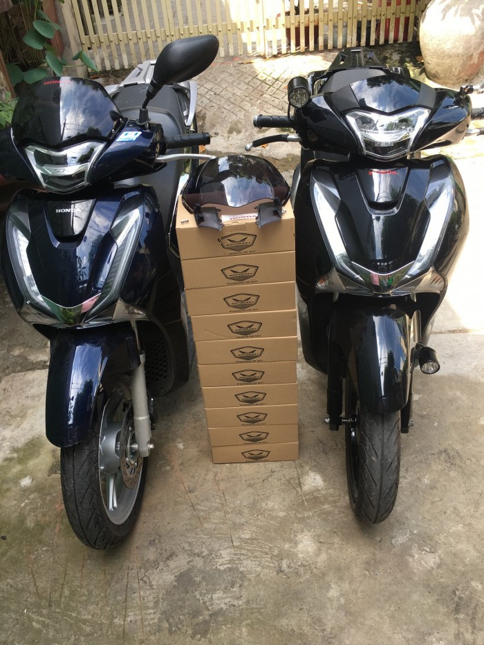 Kính chắn gió xe SH , Sh125 , sh150 , Sh 2017 - 2019