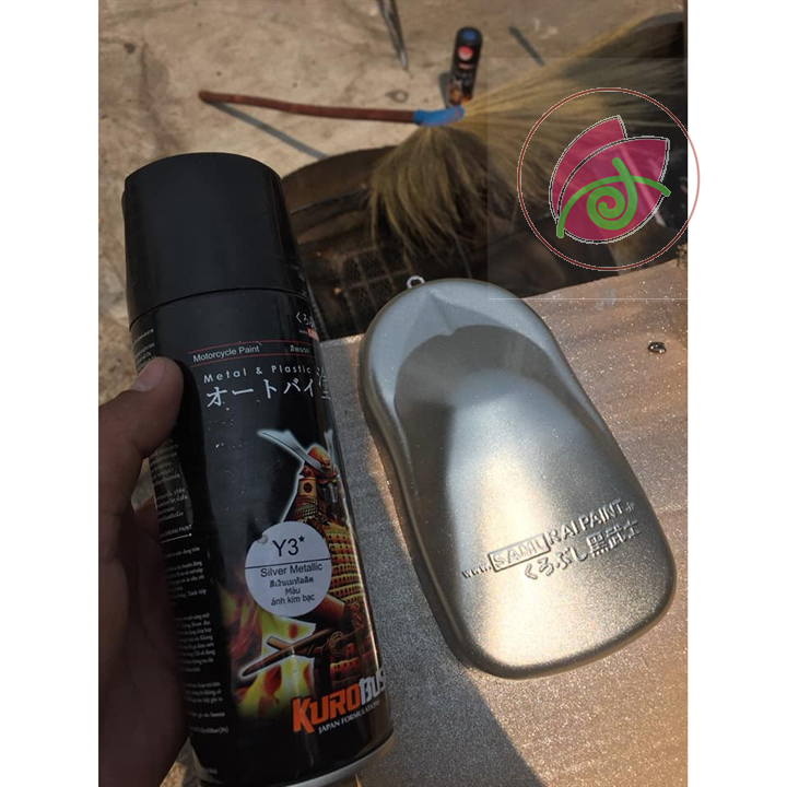 Y3 Samurai Motorcycle Spray Paint in Metallic Silver