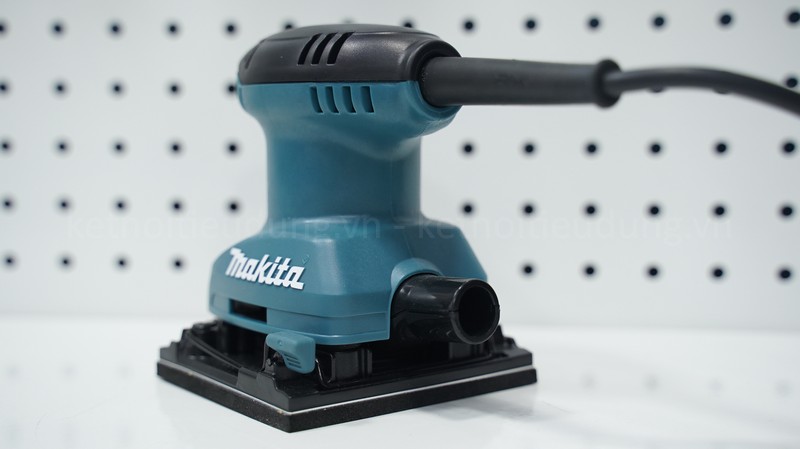 Máy chà nhám rung Makita BO4557