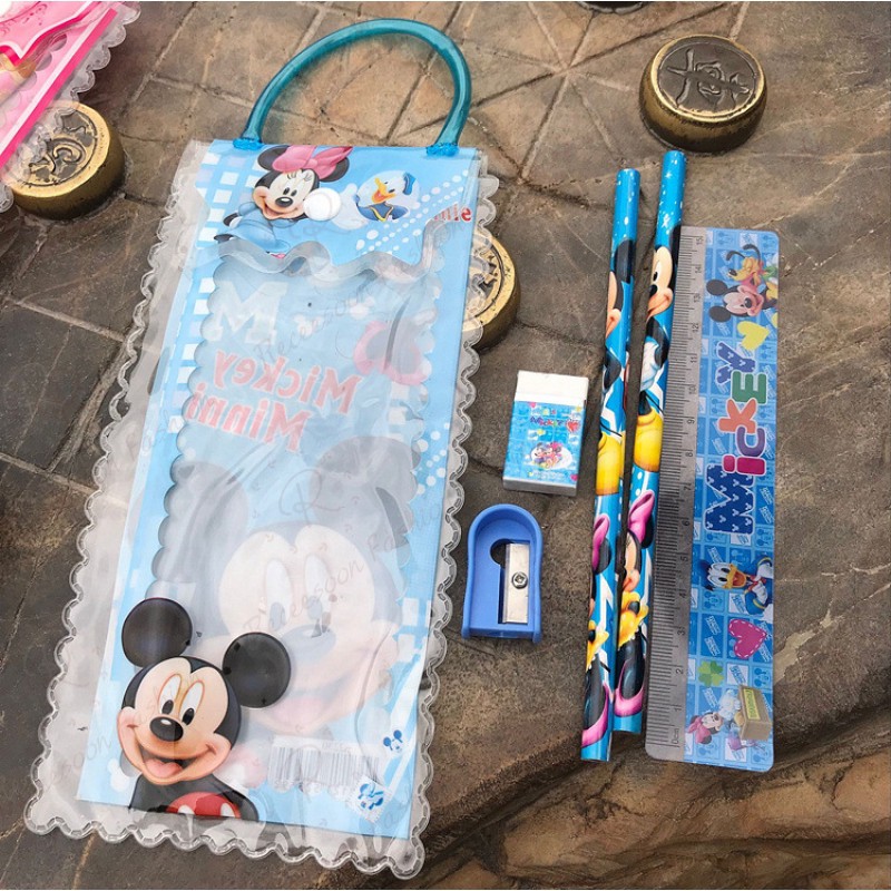 Bộ dụng cụ học tập cho bé