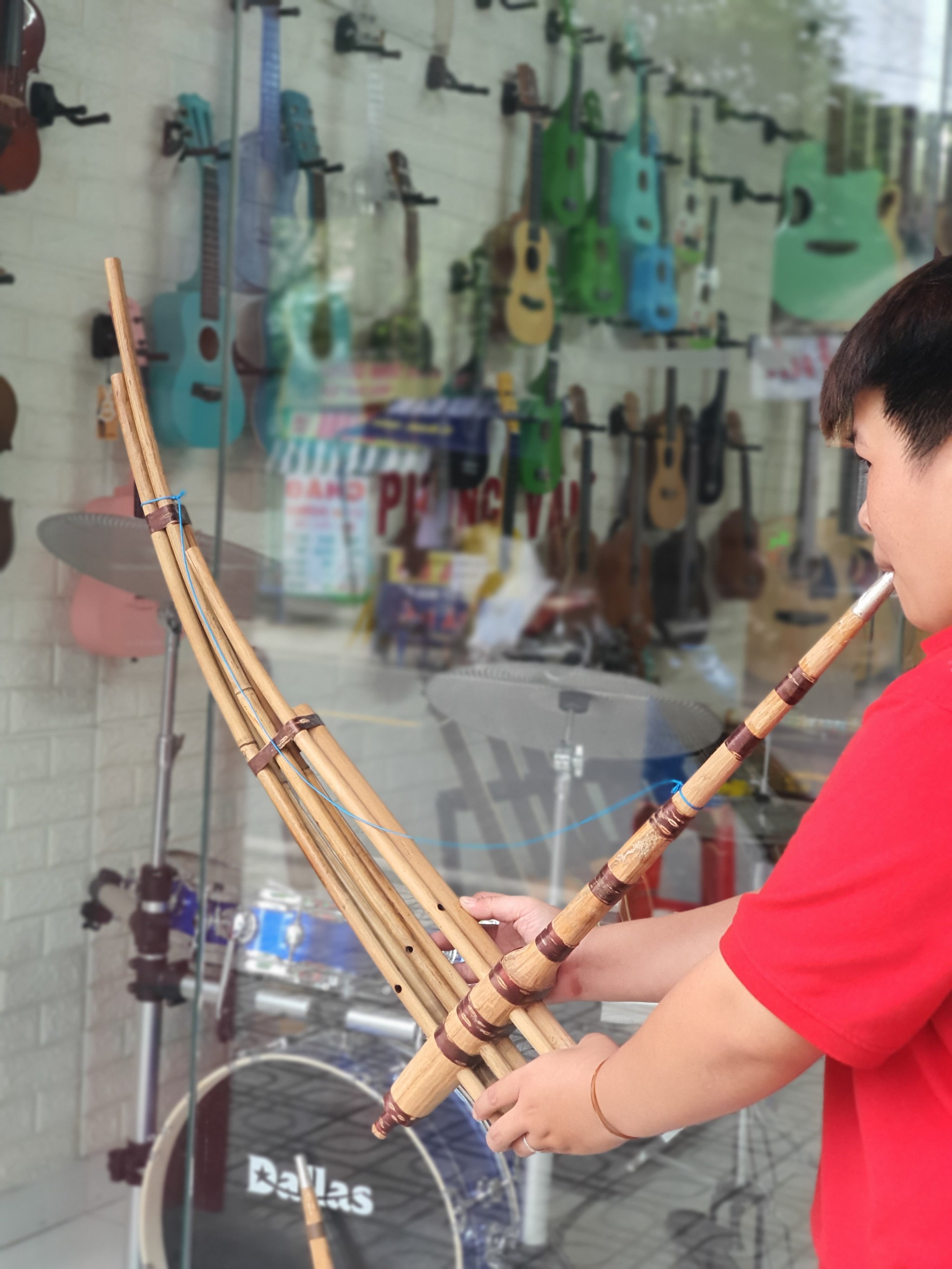 Khèn Mông Dân tộc