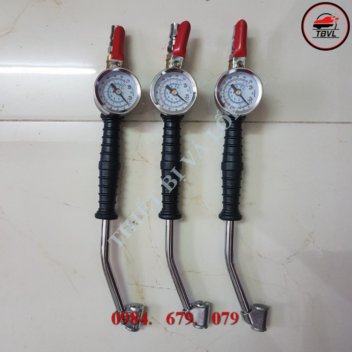Tay bơm lốp xe tải xoáy ti van