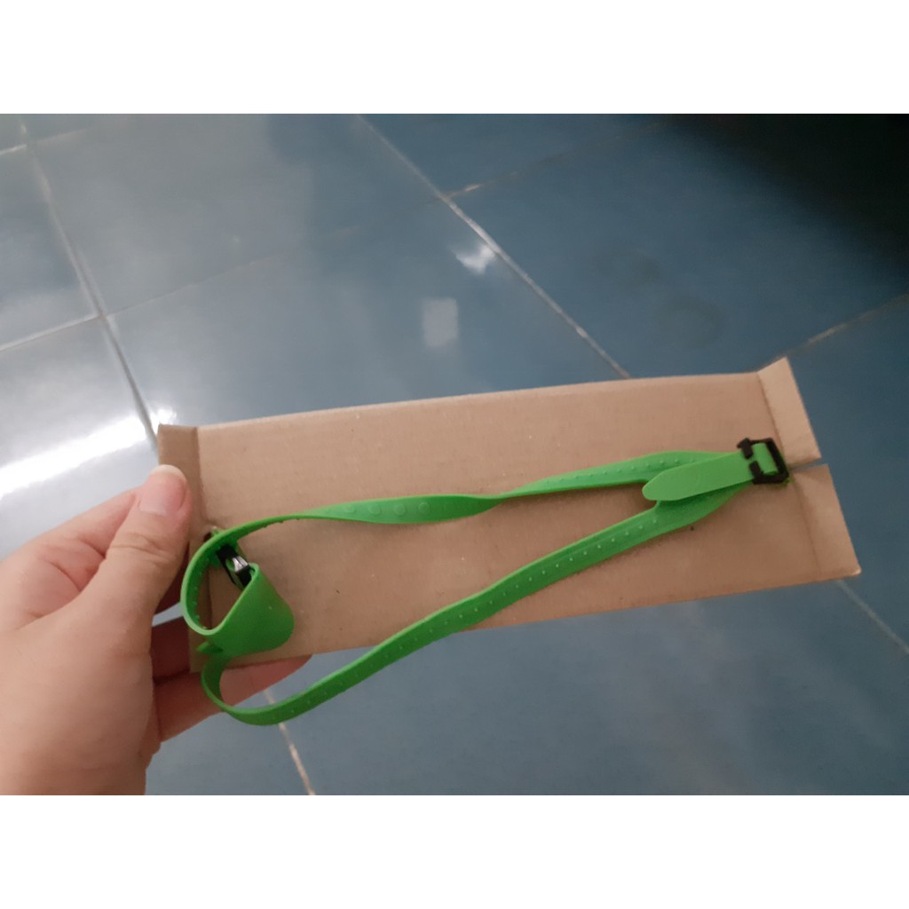 Kính bơi cho bé giá rẻ (quà tặng từ sữa Milo)