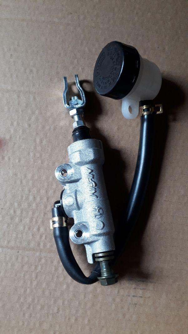 ben đạp sau exciter 150cc tiêu chuẩn zin