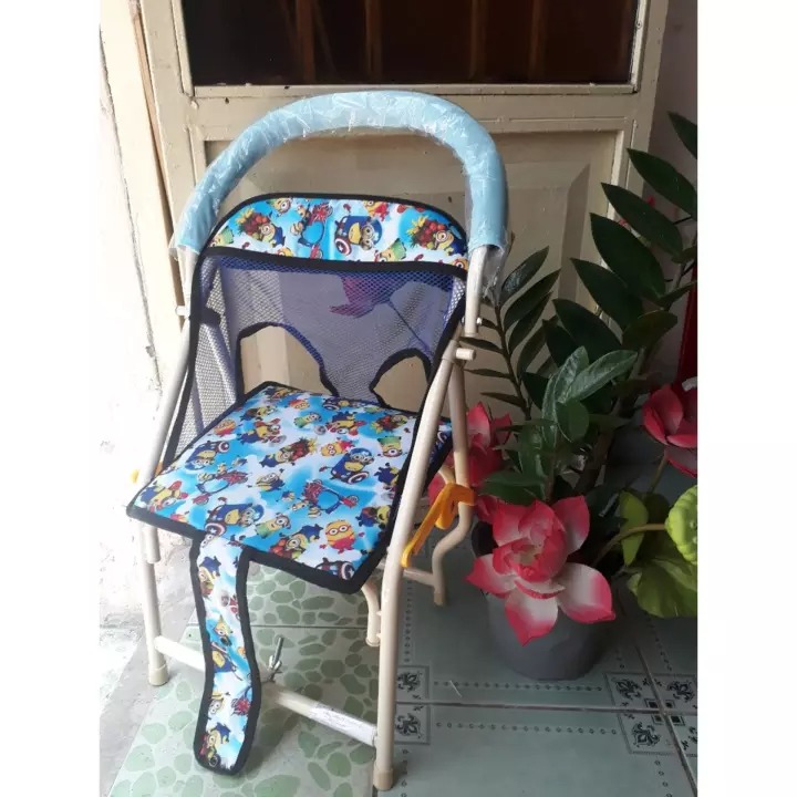 Ghế đi xe máy số sắt xếp gọn được