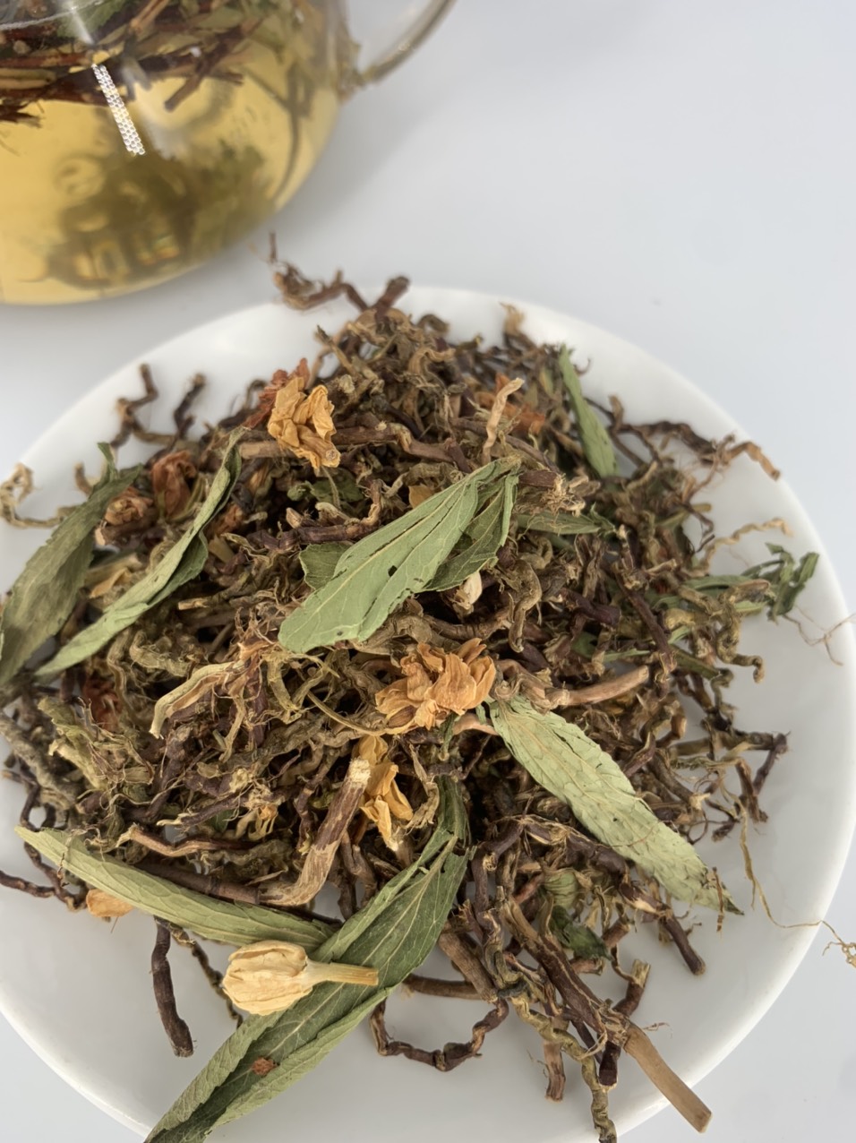 TRÀ SƠN MẬT HỒNG SÂM