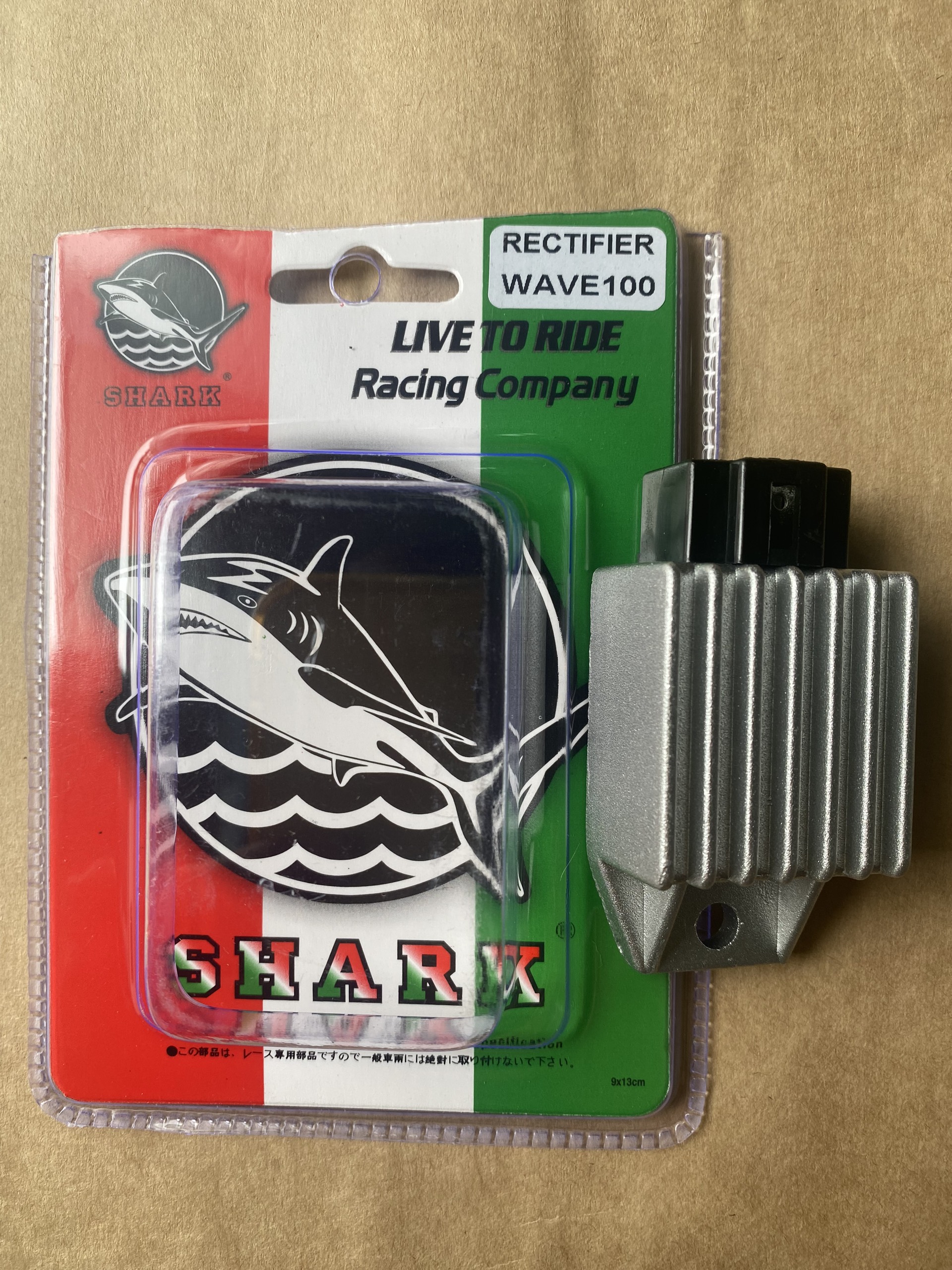 Cục sạc Shark độ zin cho xe Wave 100cc.