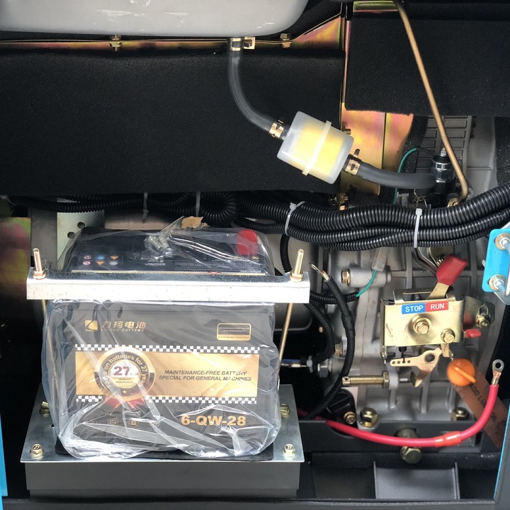 Máy Phát Điện Chạy Dầu 6Kw Yanmar YDM7800E