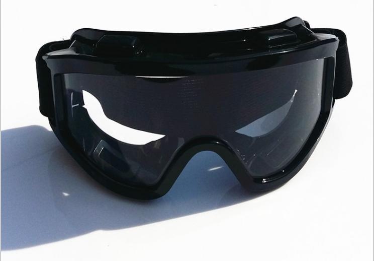 KÍNH UV500 GẮN MŨ PHƯỢT