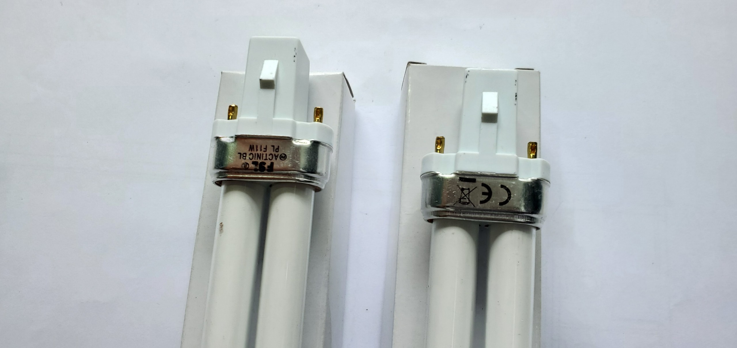 bóng đèn 11w trong máy bắt muỗi