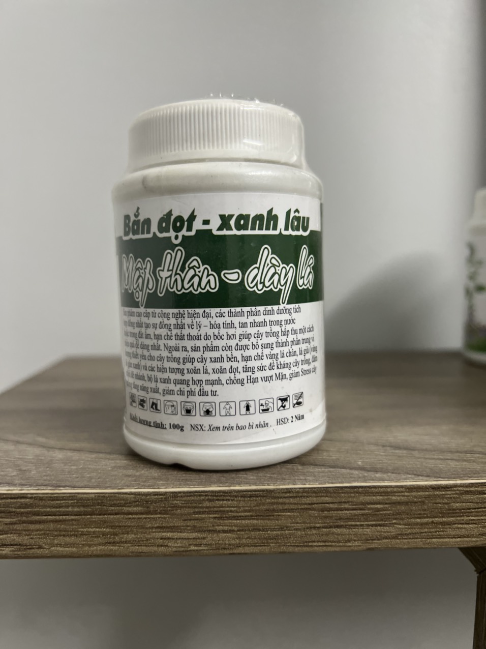 Phân bón NPK 32-9-9 hũ 100g