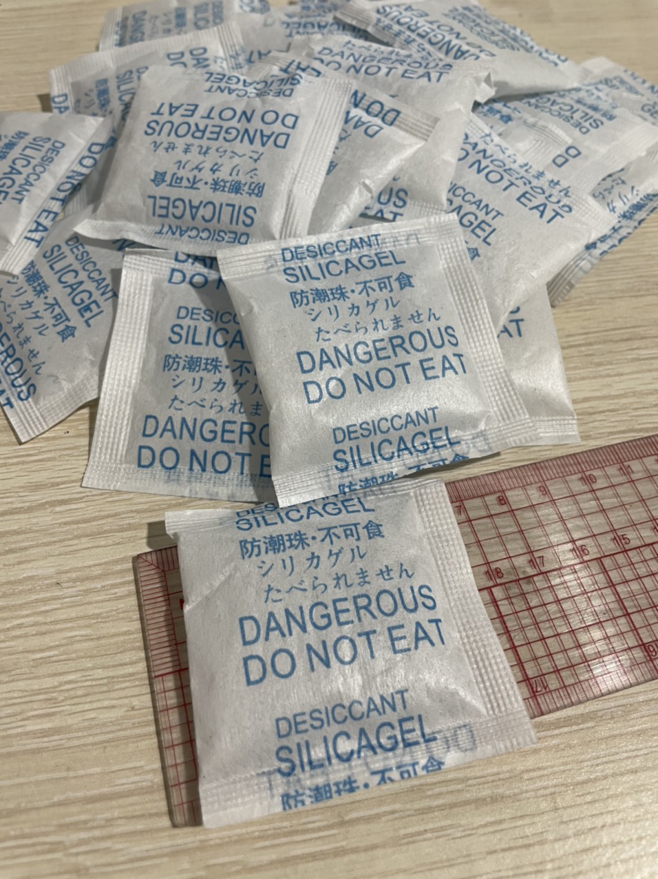 Gói hút ẩm 5gram xanh(Túi 100gram)(giá sỉ)
