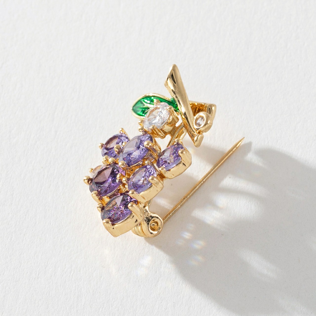 Bling Stone Vine brooch