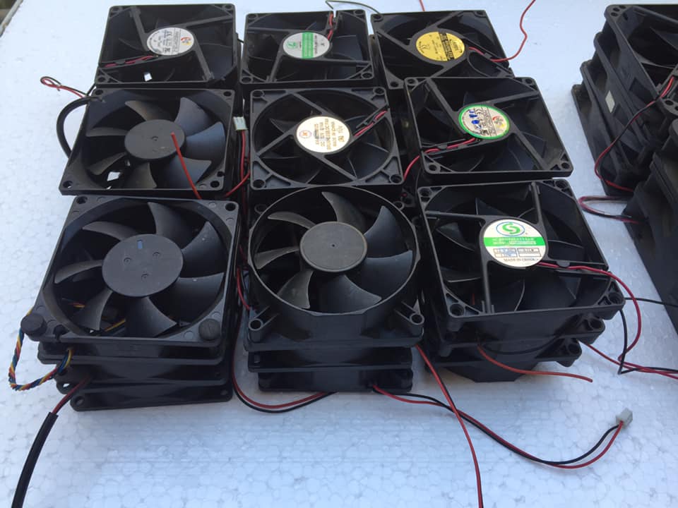 12v 8x8x2cm cooling fan cooler