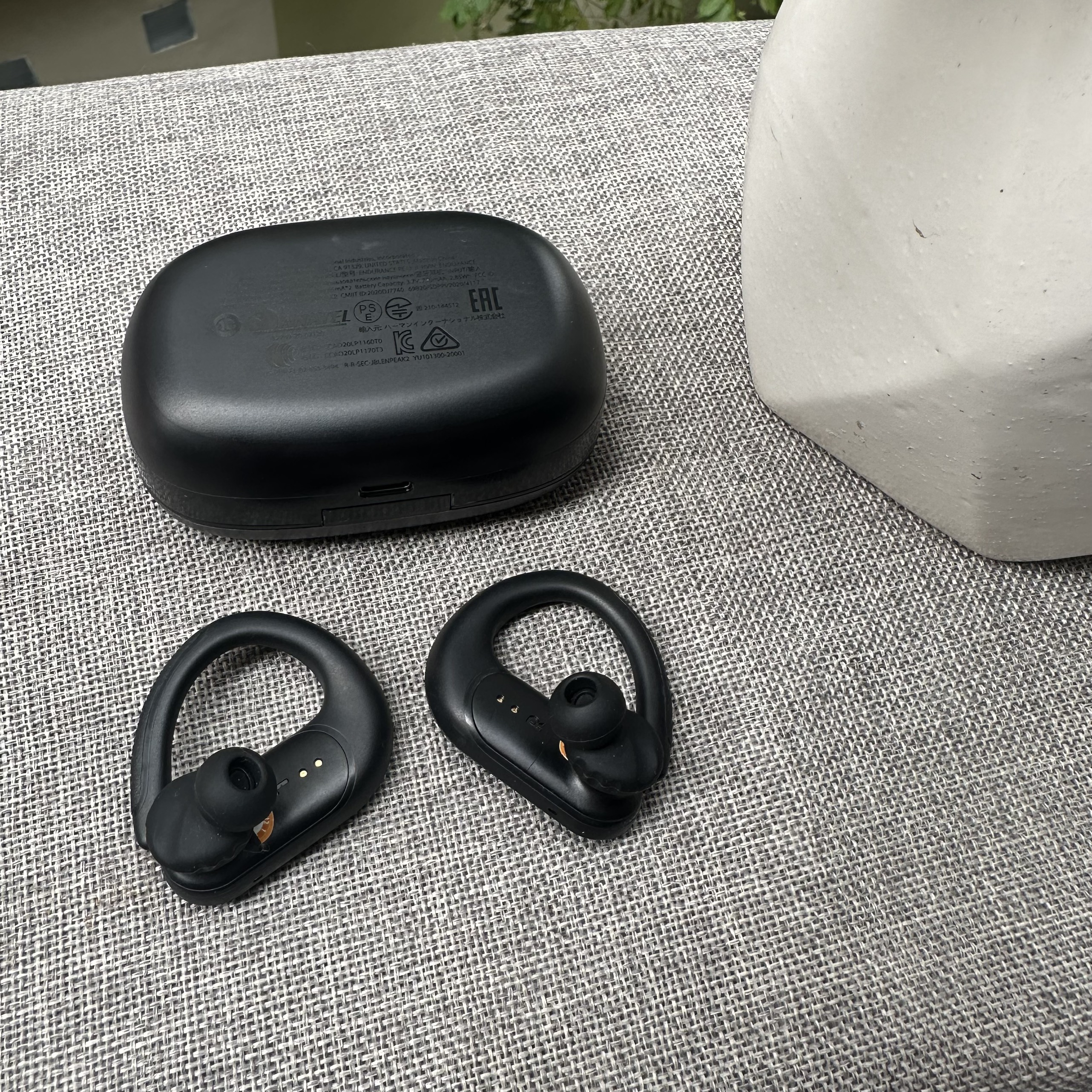 Tai nghe bluetooth JBL peak II