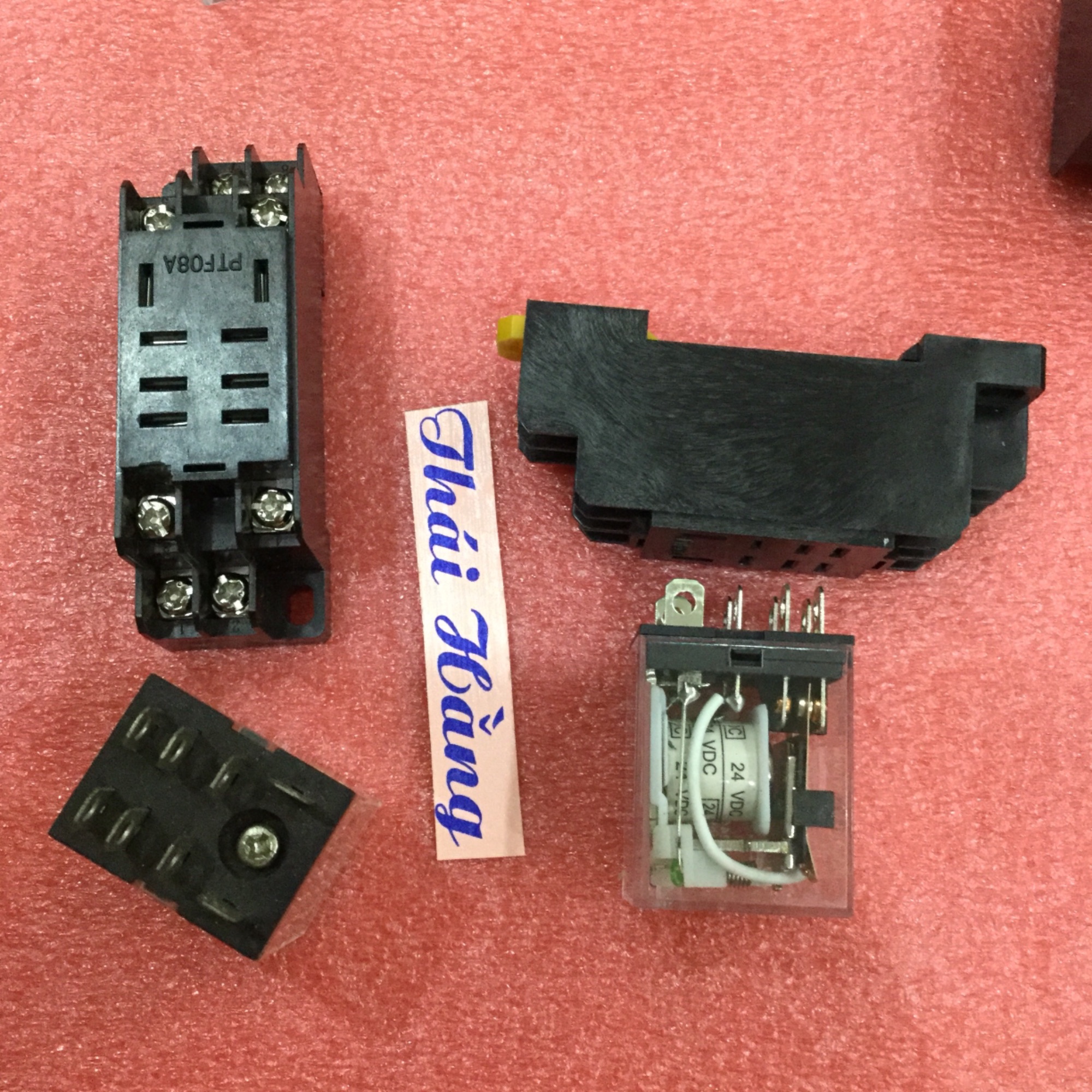 Rơ le 24 v /8 chân