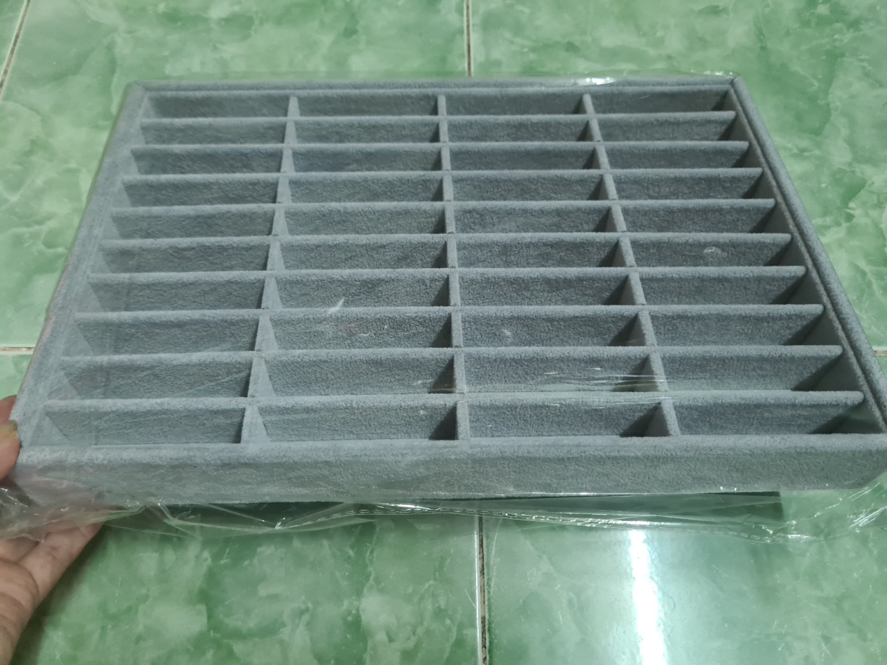 khay nhung trưng vòng tay 40 chiếc