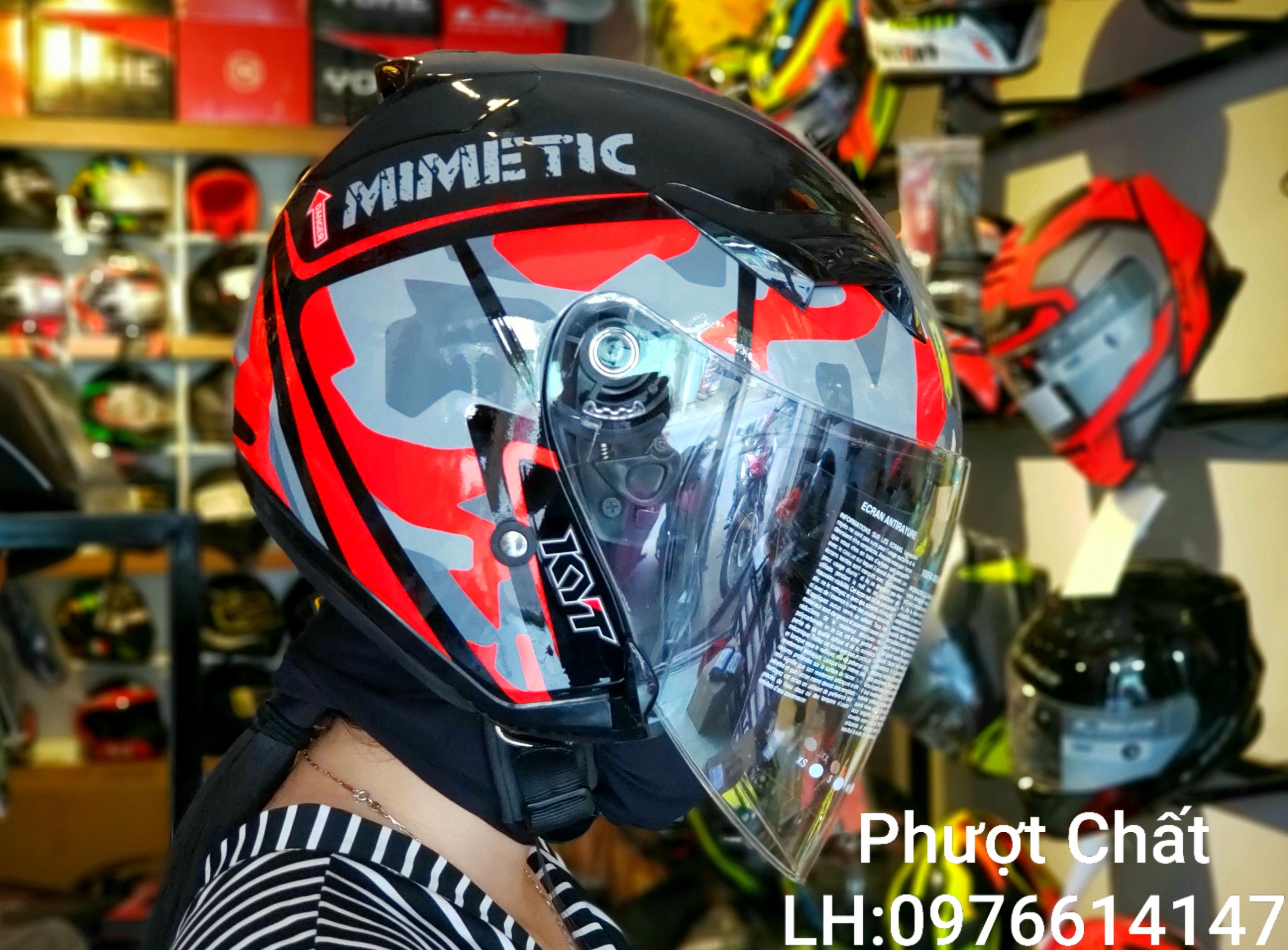 Nón bảo hiểm 3/4 chính hãng KYT màu đỏ xám
