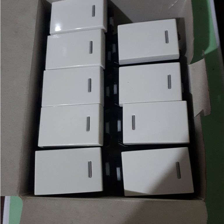 Hạt Công Tắc 1 Chiều S18Cc