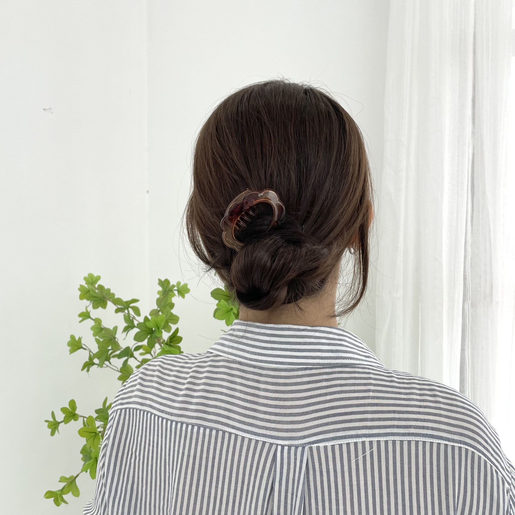 Kẹp tóc dạng xước hình hoa Modleaf Flower comb Hàn Quốc