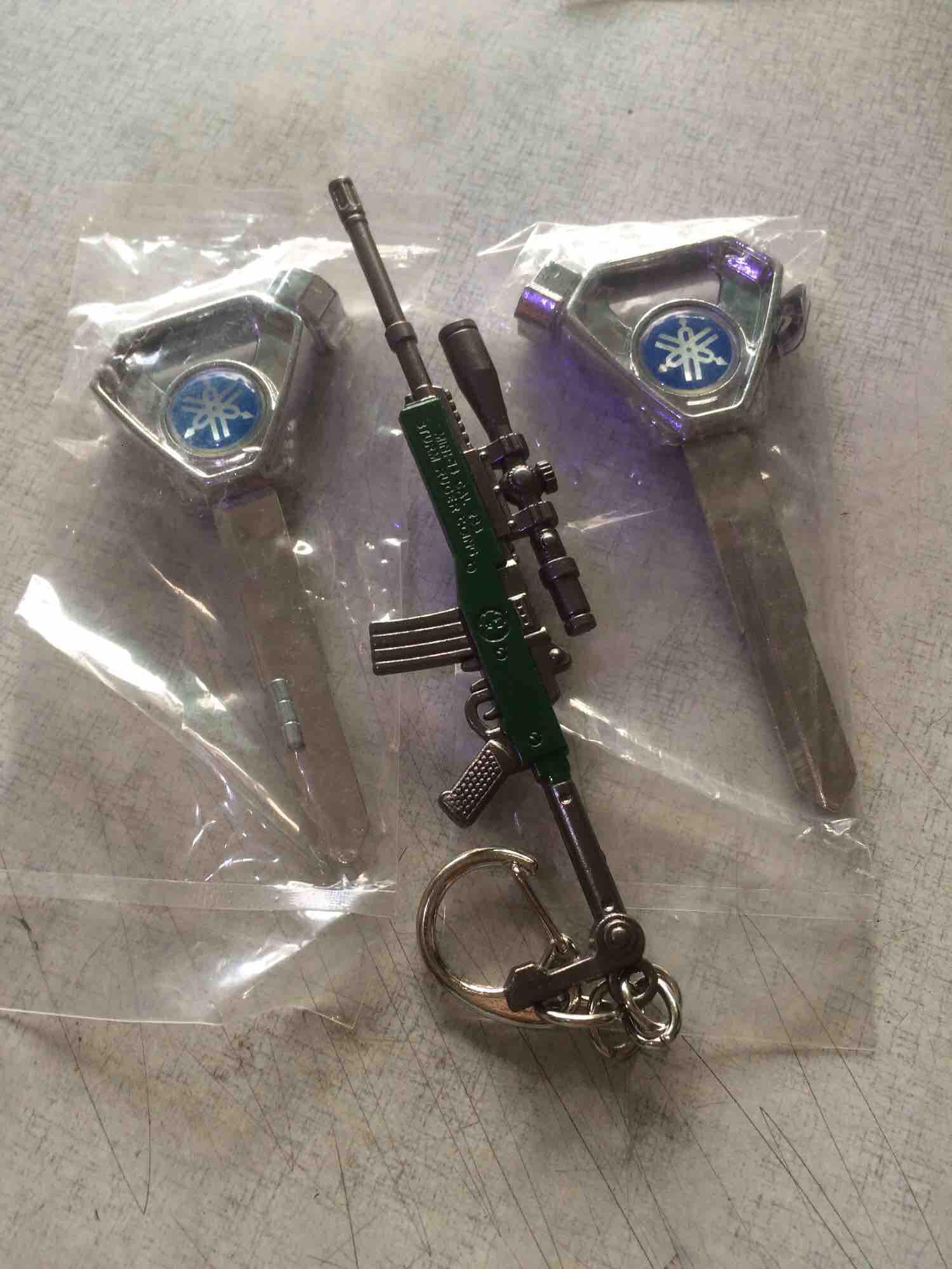 Combo 2 phôi chìa khoá INOX xe YAMAHA exciter , surius FI ( tặng kèm 1 móc khoá PUBG ngẫu nhiên )