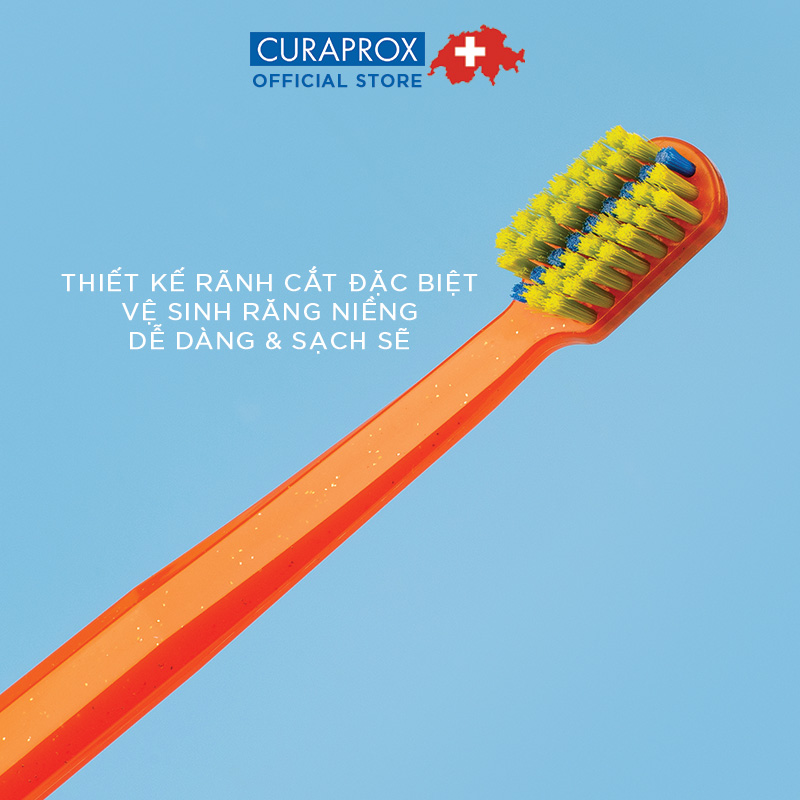 Bộ chăm sóc răng niềng Curaprox Ortho kèm túi lưới (Màu ngẫu nhiên)
