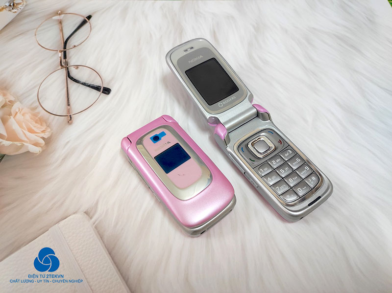 Điện thoại Nokia 6085 nắp gập