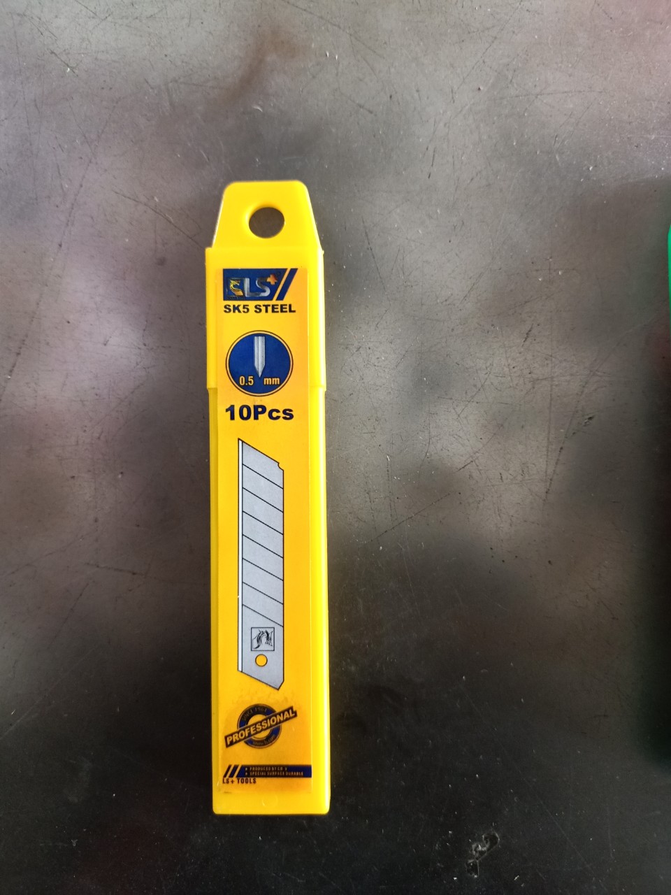 HỘP LƯỠI DAO RỌC GIẤY SƯ TỬ - LS (10 LƯỠI / HỘP)