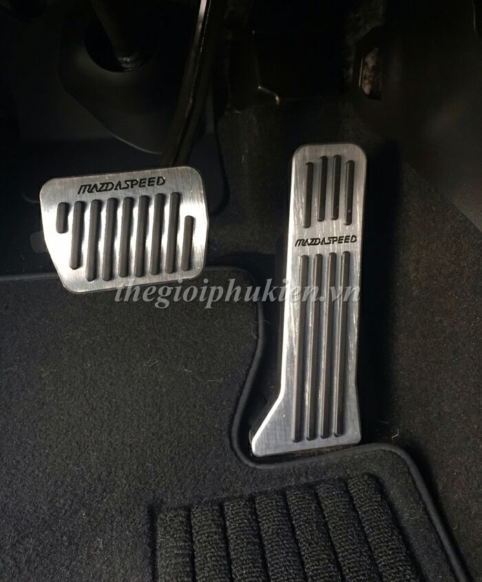 Bộ ốp bọc chân ga, chân phanh cho xe Mazda