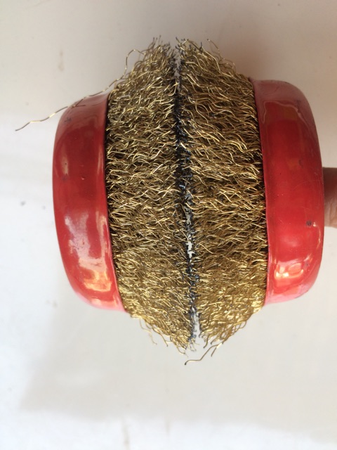 Cọ rỉ sắt đánh rỉ