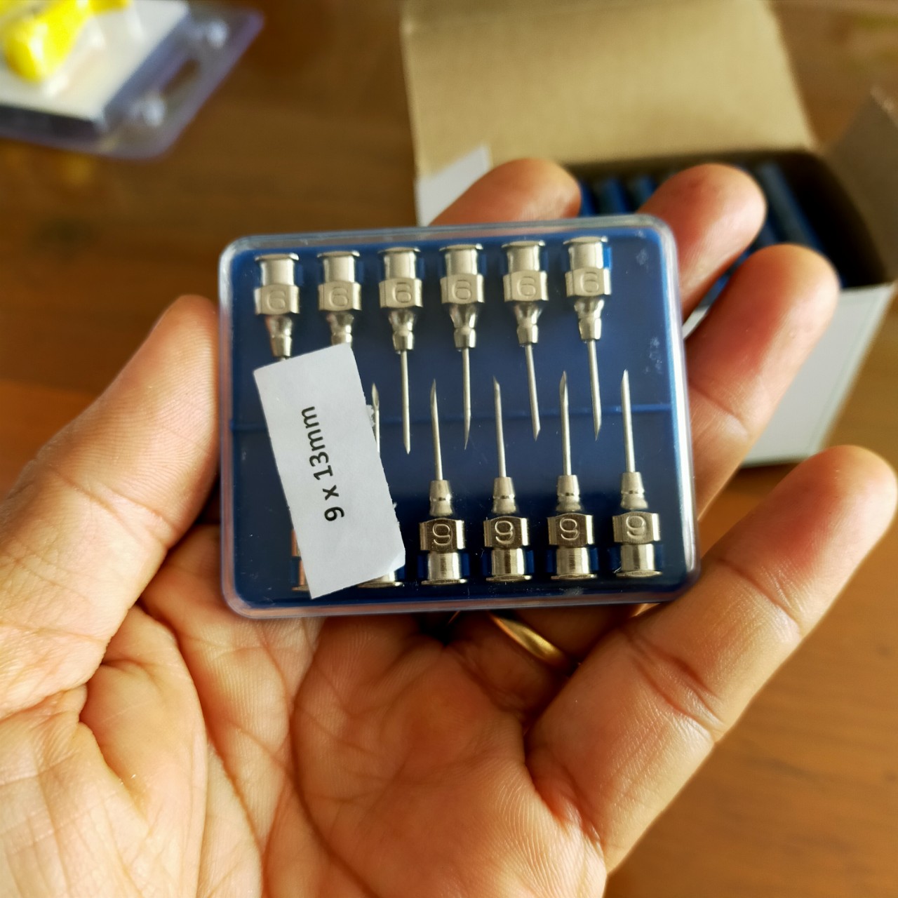 Kim tiêm thú y 7*13, và 9 *13 và 16*20 hộp 12 cây