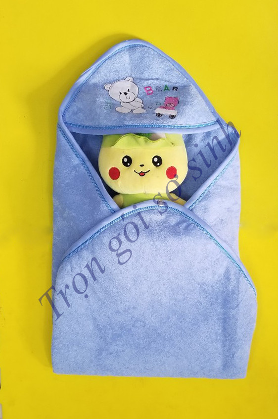 Choàng ủ cho trẻ nhỏ hiệu Vườn Hồng có nón và nút bấm tiện lợi