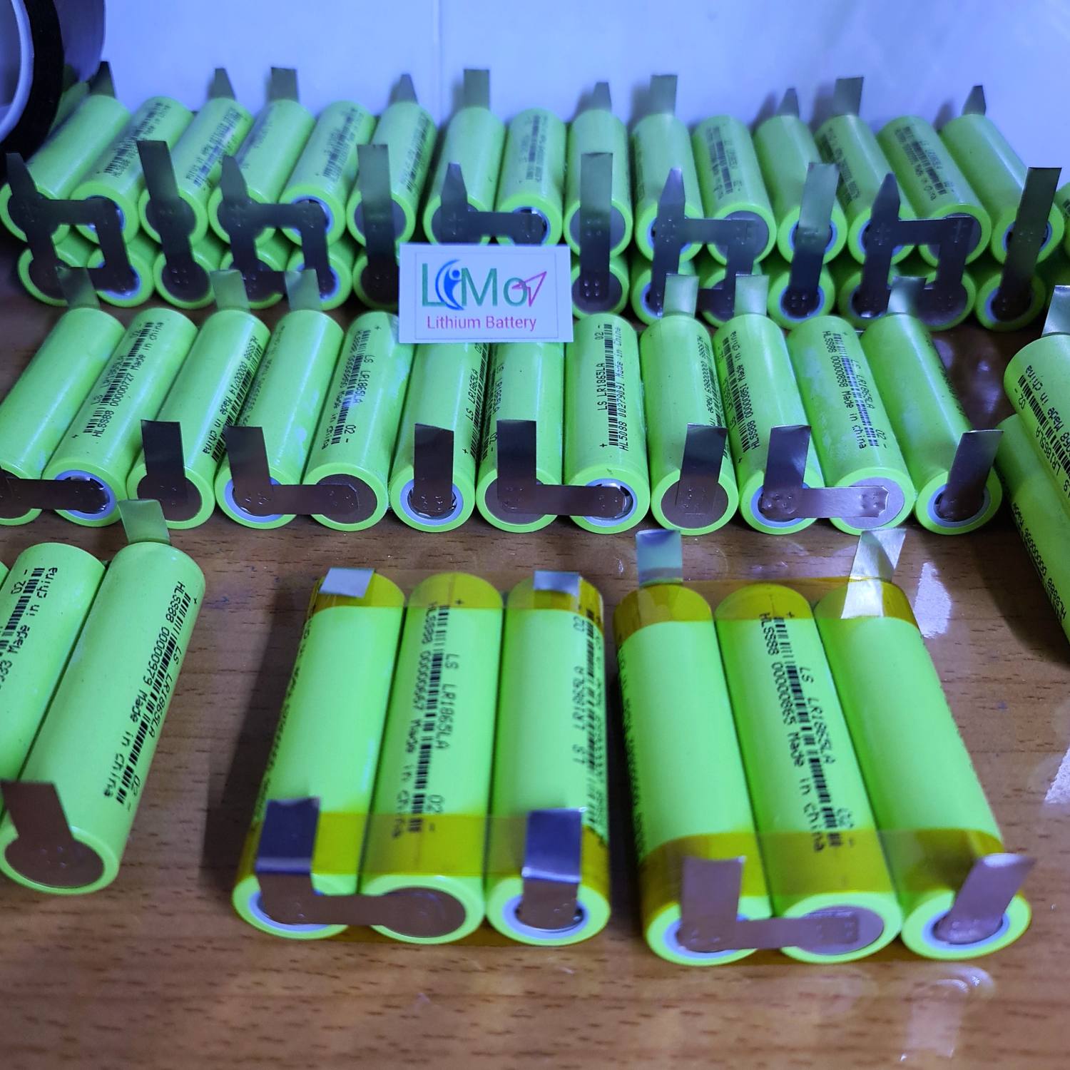 Khối pin lishen xanh 3s2p chưa có mạch bảo vệ. Khối pin 3S 12V dung lượng 4.000mah Xả 40ah