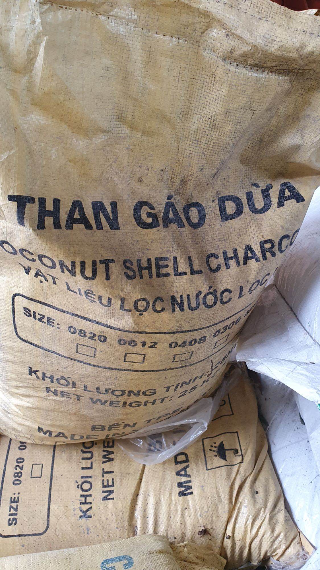 1kg than gáo dừa