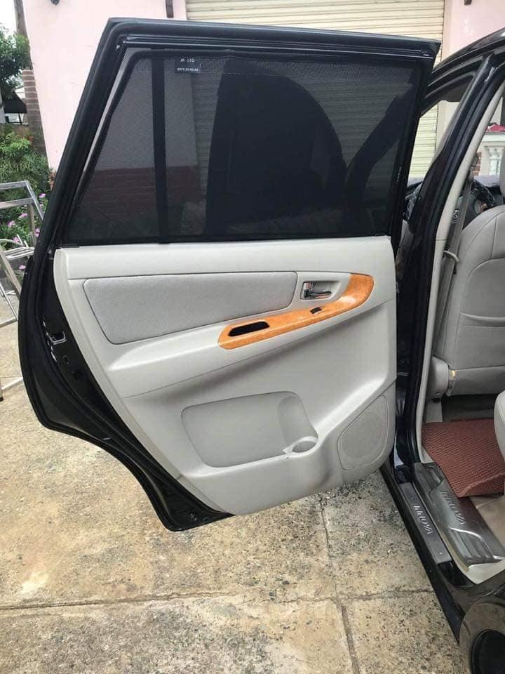 Rèm che nắng kính sườn innova 2007-2015 loại nam châm hít khung cửa