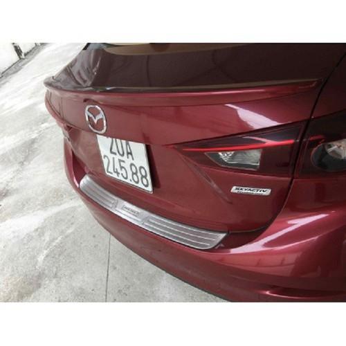 Đuôi gió liền cốp Mazda 3 hàng mộc chưa sơn