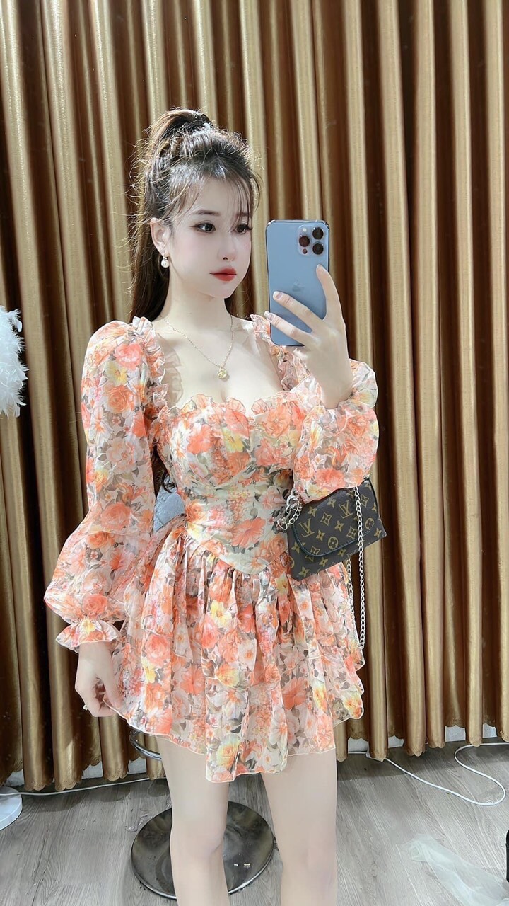 đầm voan hoa  tay dài cực sang