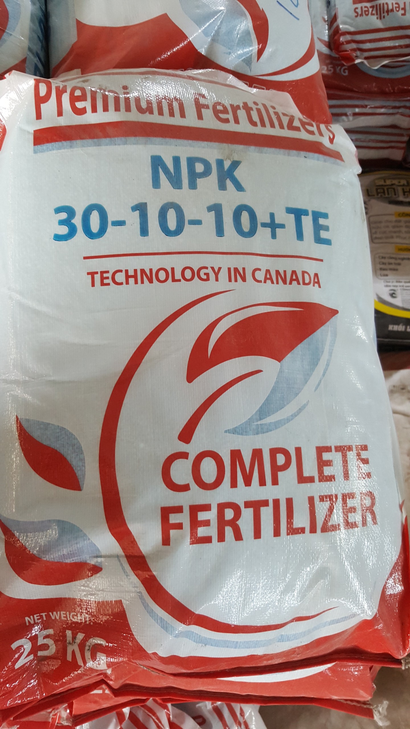 Phân bón NPK 30.10.10 - Công nghệ Canada - Túi Zip 1Kg