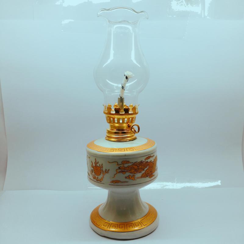 Đèn dầu sứ Bát Tràng dáng vuông