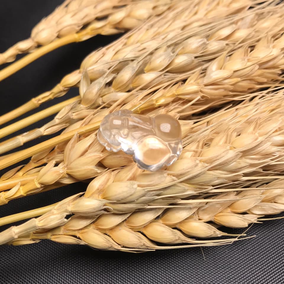 Tỳ hưu đá thạch anh trắng