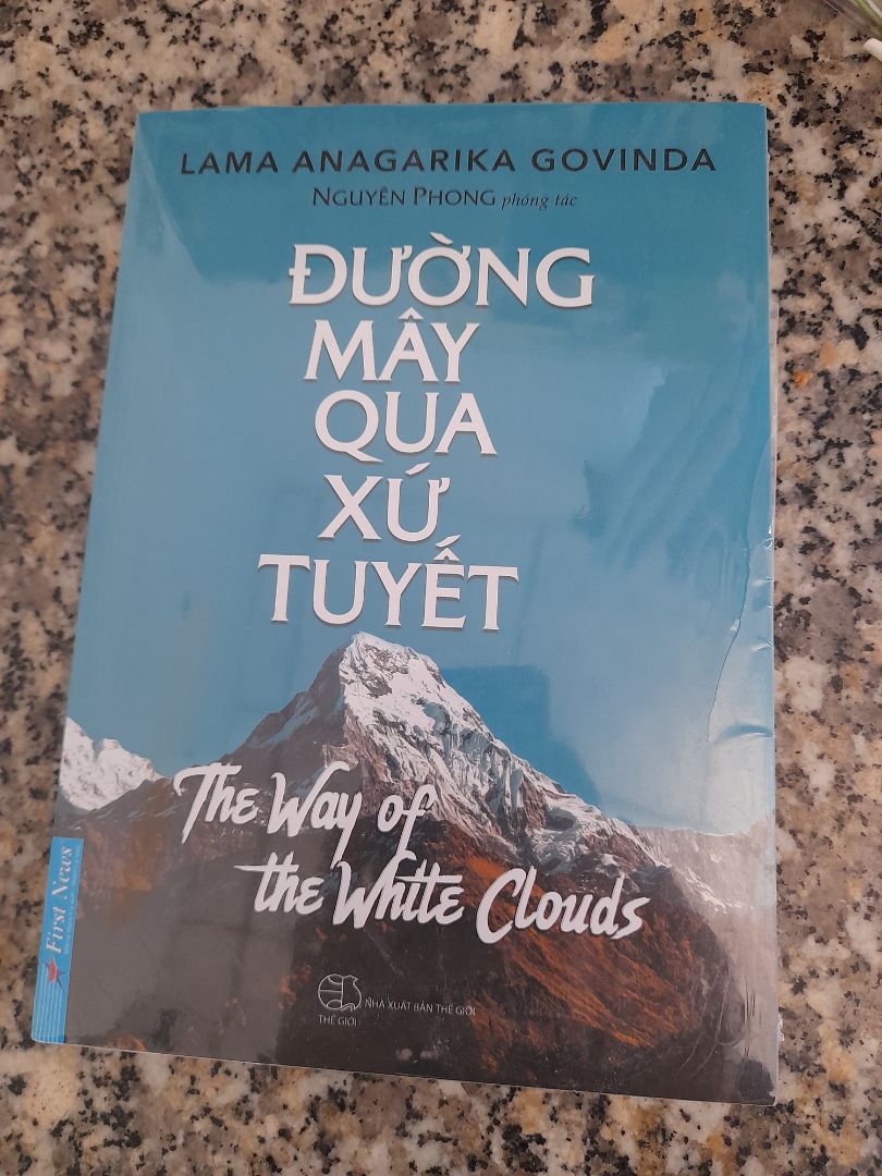 Đường Mây Qua Xứ Tuyết (Tái Bản)