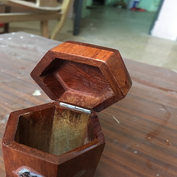 hộp gỗ đựng tăm tre