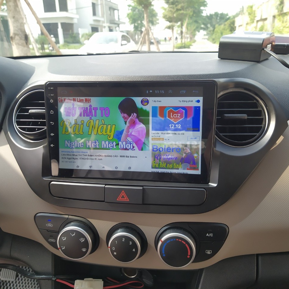 Màn Hình DVD Android 9 inch Ram 2G Cho Xe i10, Tích Hợp GPS Chỉ Đường Bằng NaviTel, Có Tiếng Việt, điều khiển giọng nói, điều khiển vô lăng, Xem Camera Lùi - Đầu Màn hình DVD Kèm Mặt Dưỡng Giắc Nguồn Zin Cho Xe HYUNDAI GRAND I10