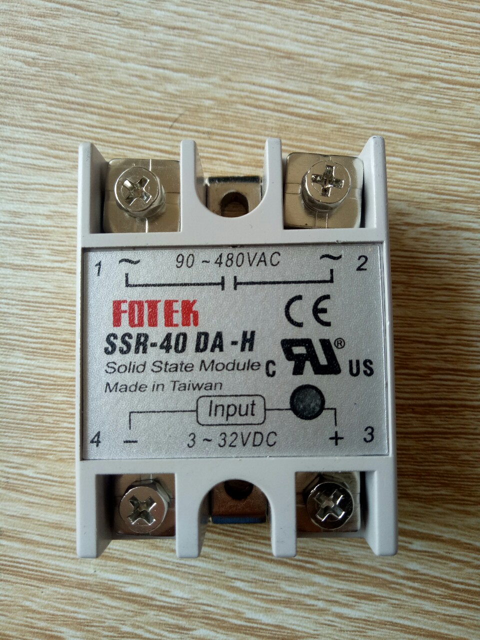 Rơ le bán dẫn Fotek SSR-40DA-H