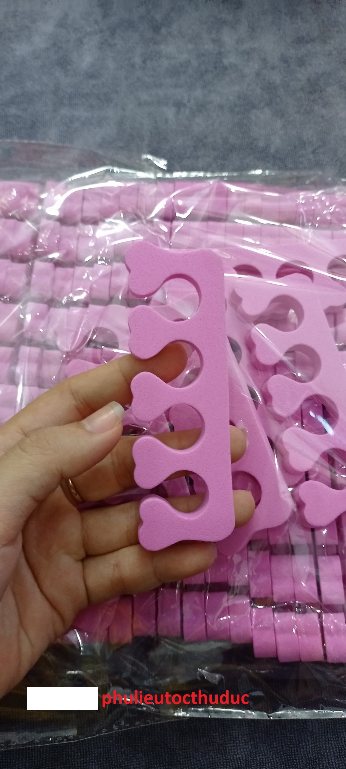 [HCM]1 cặp xốp kẹp tách ngón chân dùng để sơn móng - phulieutocthuduc