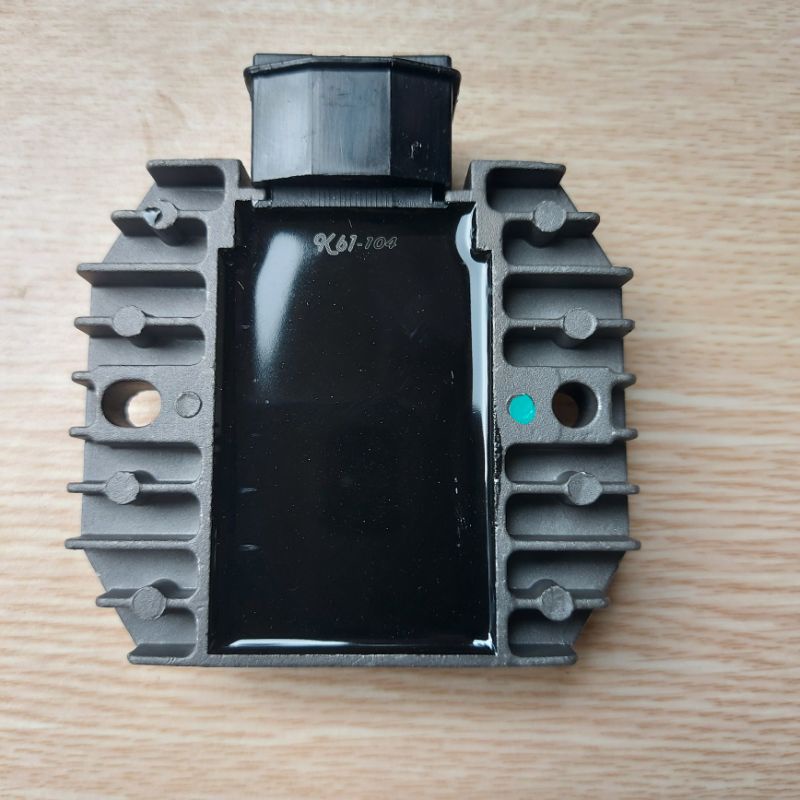 Sạc Xe Lead Tiêu Chuẩn Zin