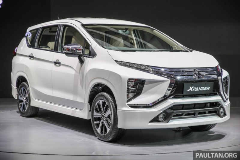 ỐP ĐÈN GẦM MITSUBISHI XPANDER